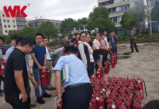 昆山立信隆消防器使用